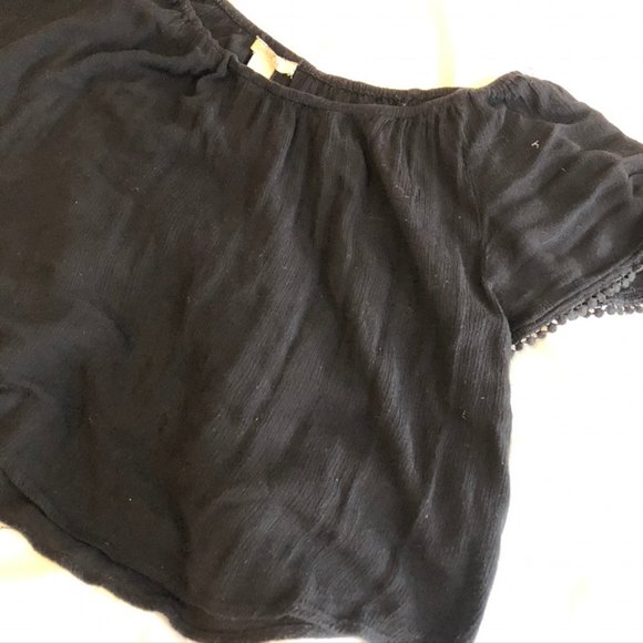 F21 Off-the-shoulder top! - Picture 5 of 6